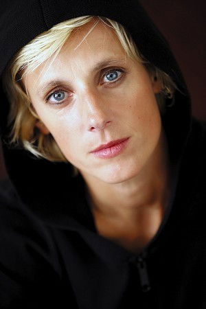 Sam Bettens backdrop