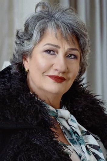 Naiara Harry backdrop