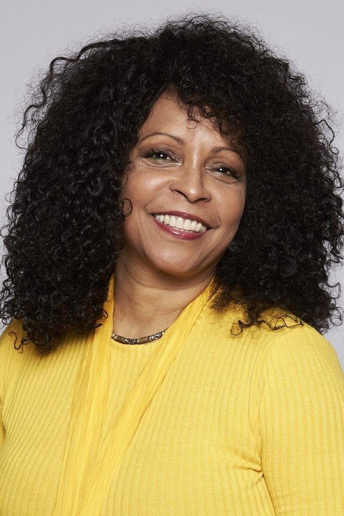 Ileana Wilson backdrop