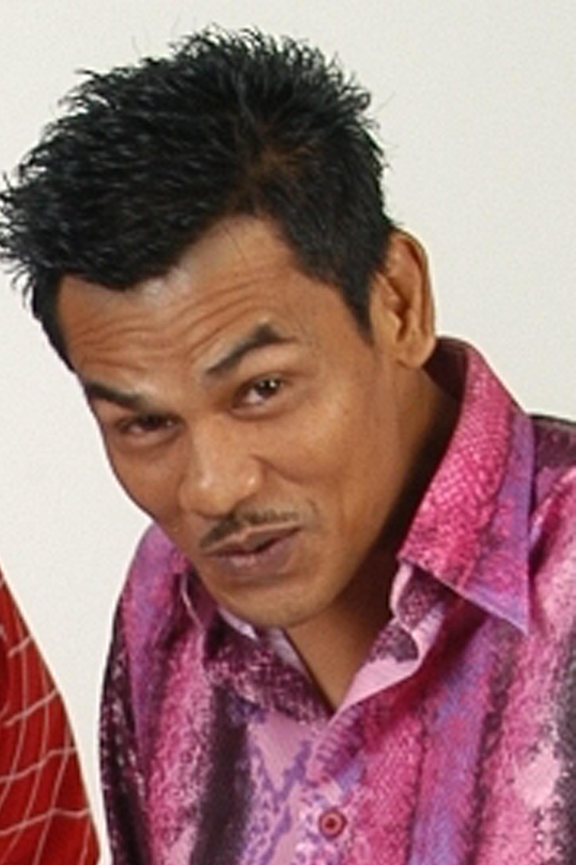 Mazlan Pet Pet backdrop