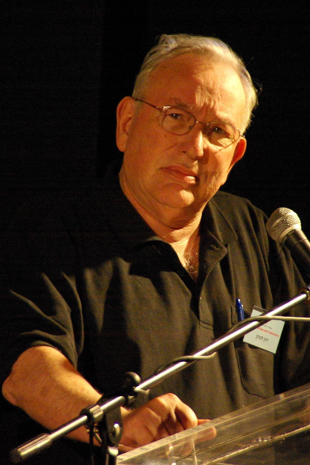 Yaron London backdrop