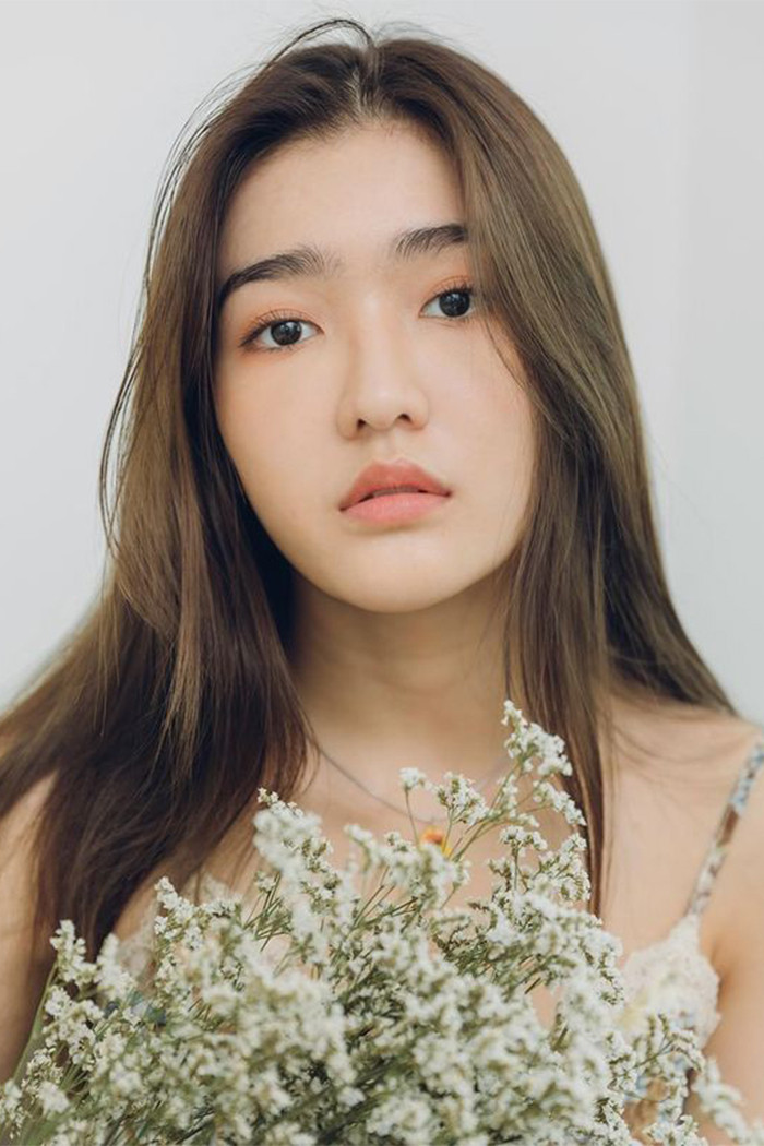 Jennis Oprasert backdrop