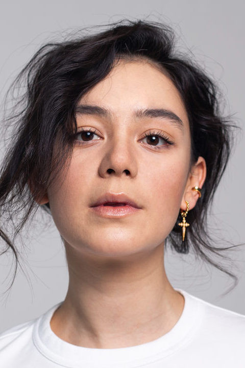 Aisulu Azimbaeva backdrop