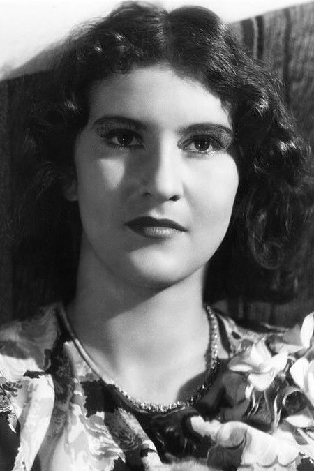 Elena Tanasco backdrop