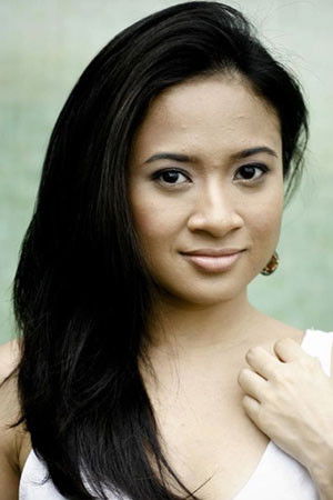 Juliana Ibrahim backdrop