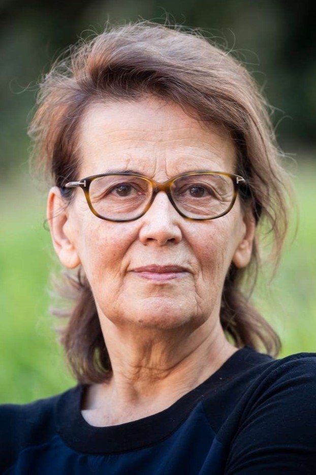 Manuela Viegas backdrop