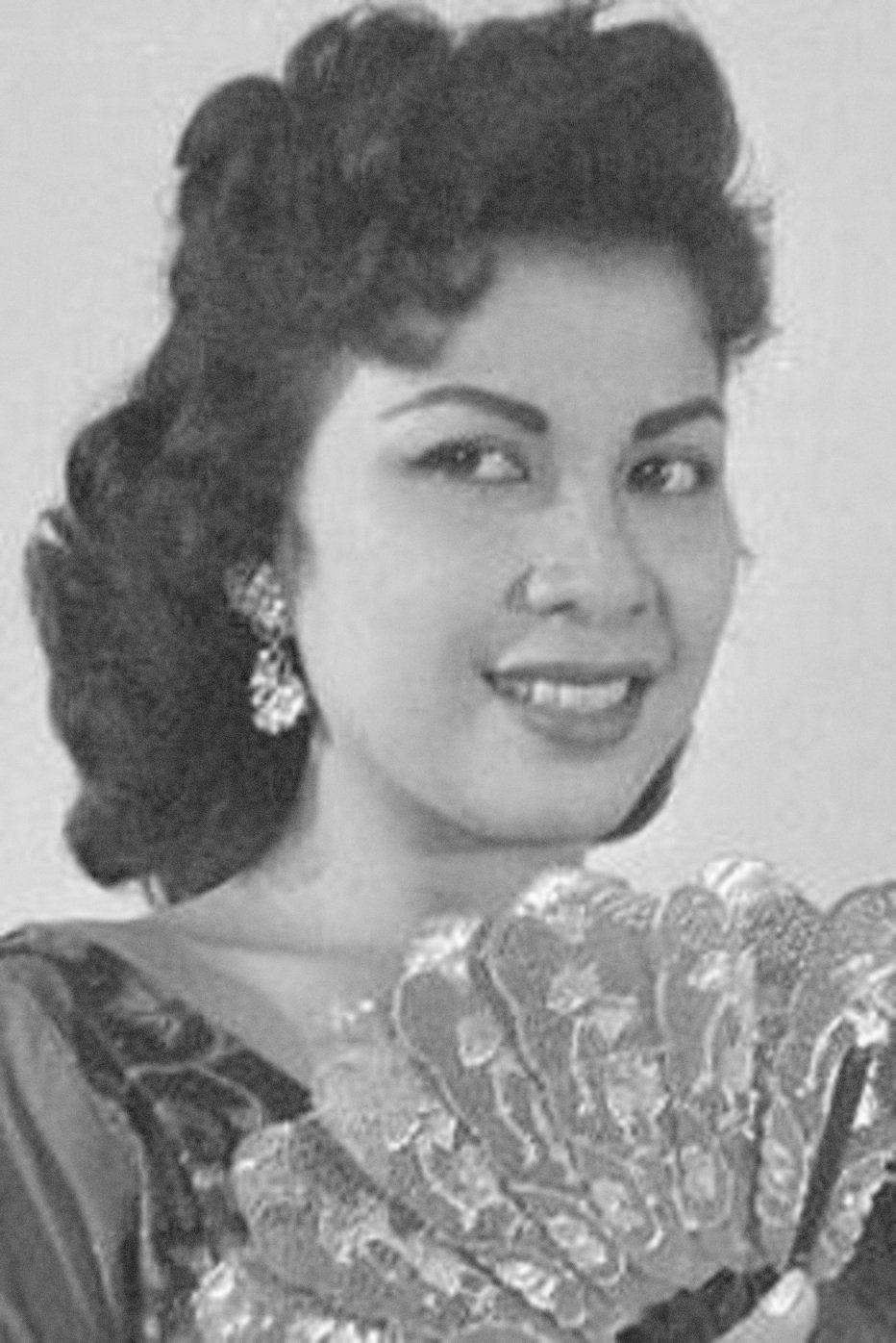 Maria Menado backdrop