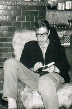 Igor Aleynikov backdrop