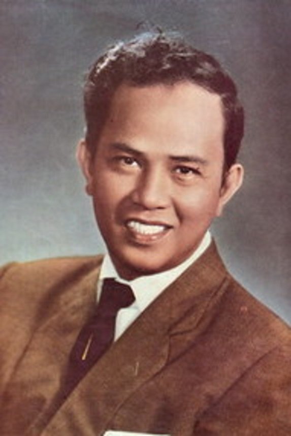 Ahmad Mahmud backdrop