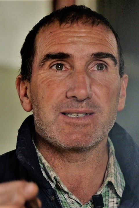 Luca De Santis backdrop