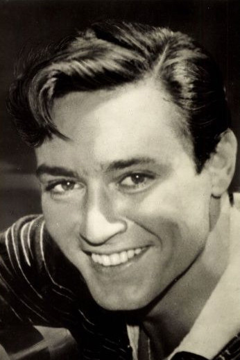 Luciano Marin backdrop