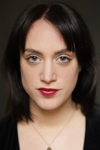 Céline Berti backdrop