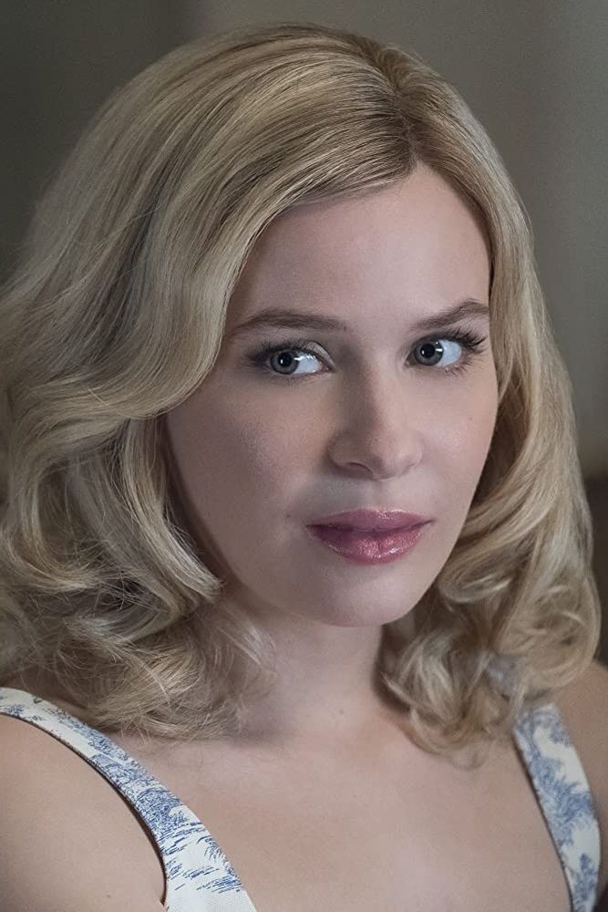 Isabelle McNally backdrop