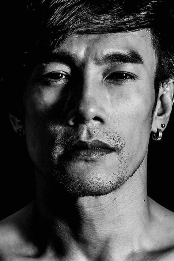 Winrawee Yaisamer backdrop