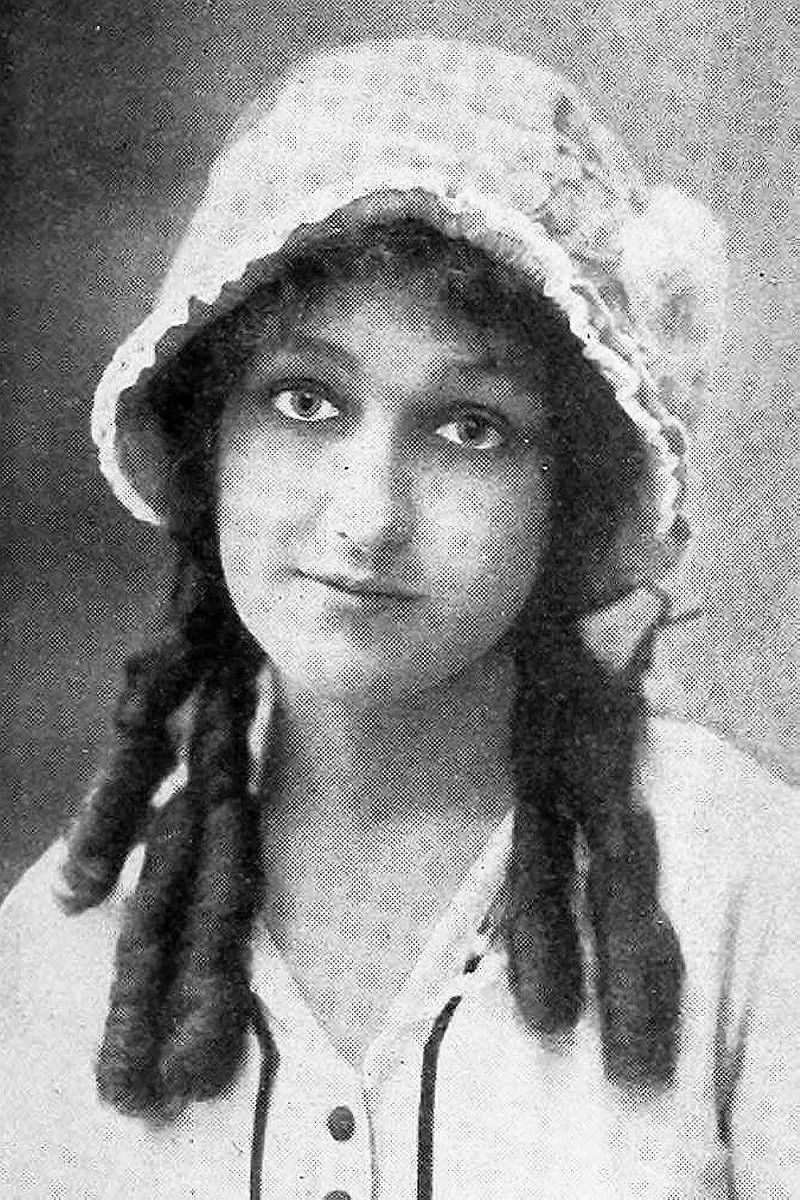 Bessie Learn backdrop