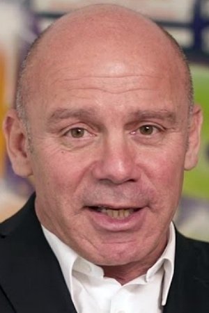 Loren Taieb backdrop