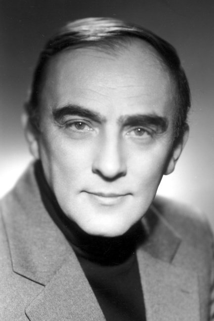 Ladislav Lakomý backdrop