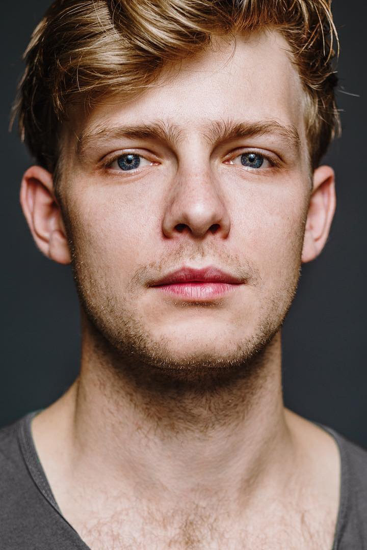 Jason de Ridder backdrop