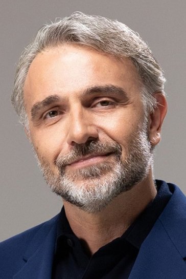 Fanis Mouratidis backdrop