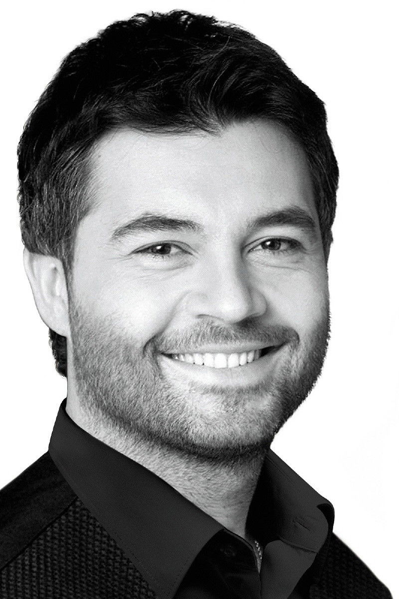 Aleksey Chumakov backdrop