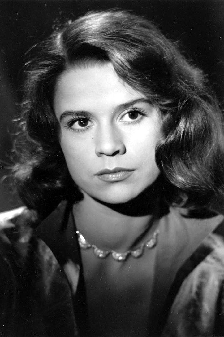 Gertrud Kückelmann backdrop