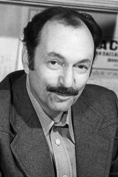 Arkadi Adamov backdrop