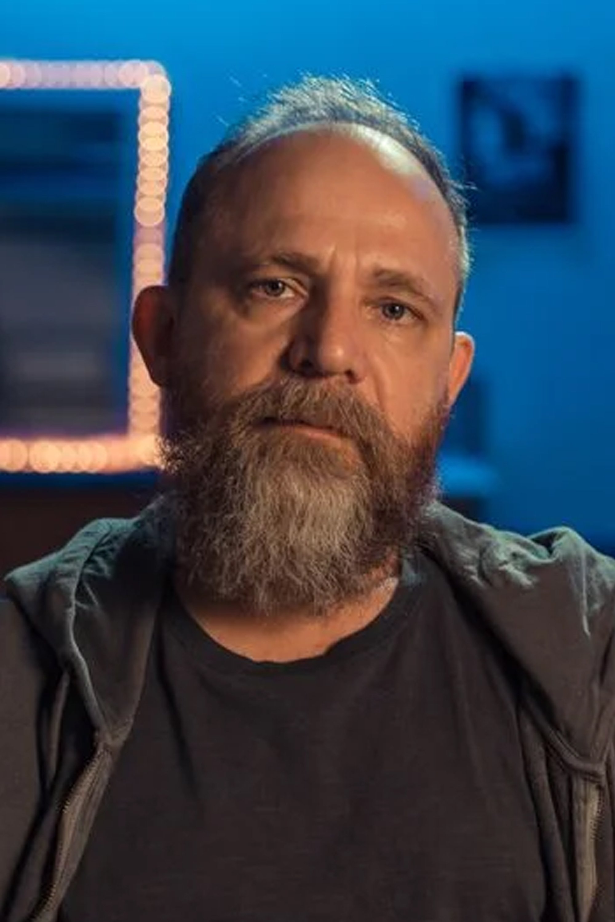 Gonzalo Calzada backdrop