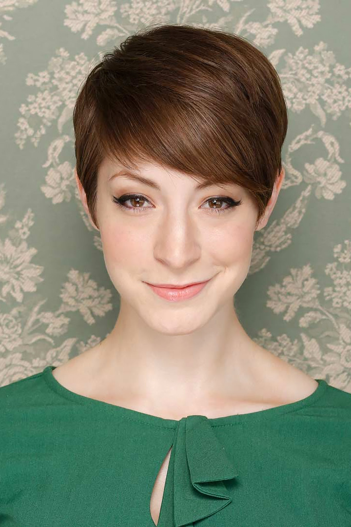 Tybee Diskin backdrop