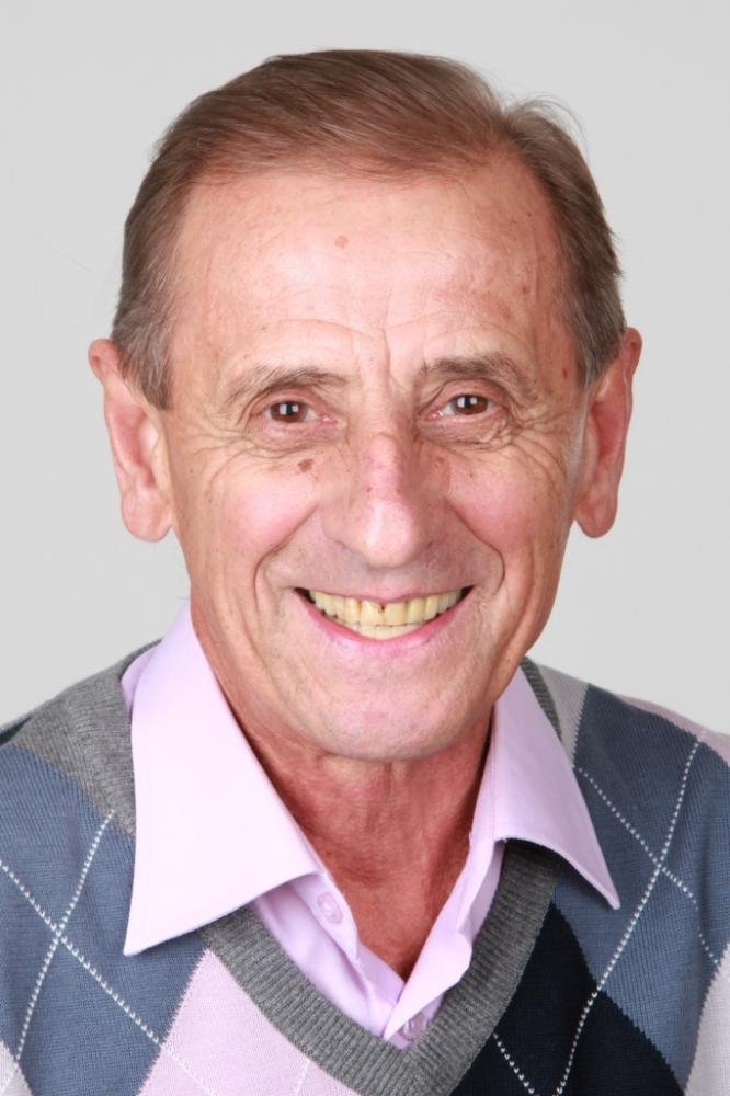 Anatoly Kalmykov backdrop