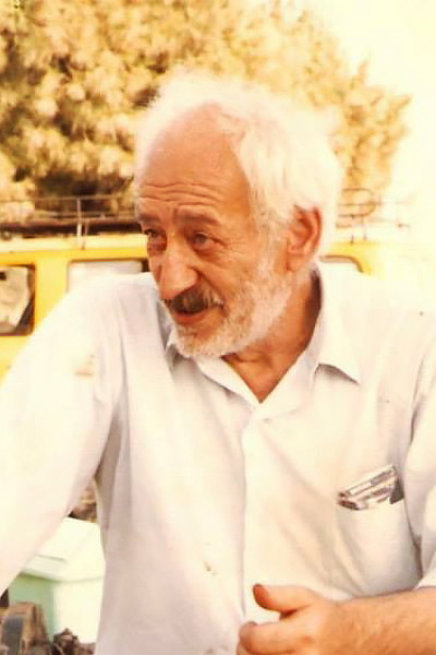 Stavros Tornes backdrop