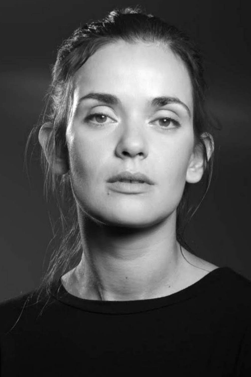 Diana Sedano backdrop