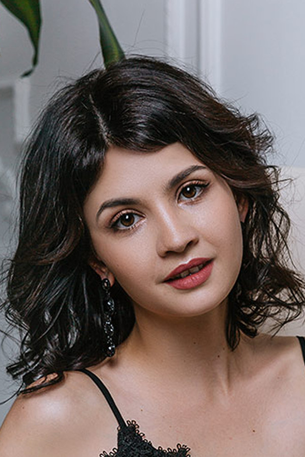 Diana Yagofarova backdrop