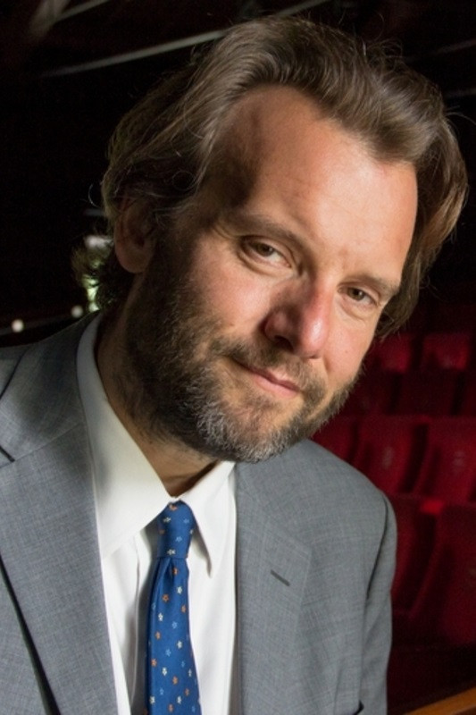 Marco Spagnoli backdrop