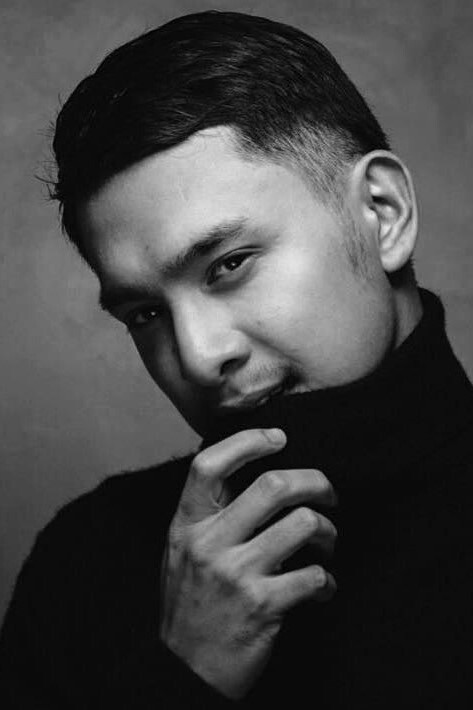 Sandino Martin backdrop