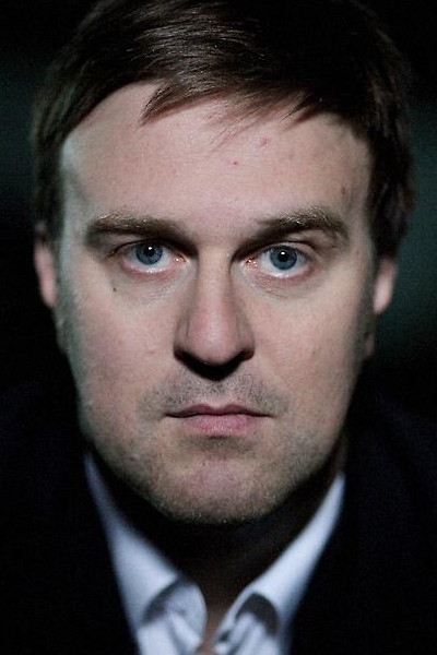 Pierre Bénézit backdrop