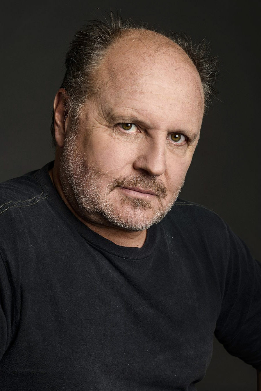 Daniel Veronese backdrop