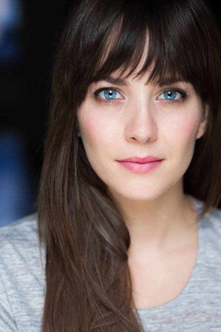 Mikal Evans backdrop