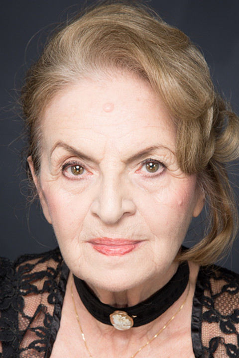 Liana Margineanu backdrop