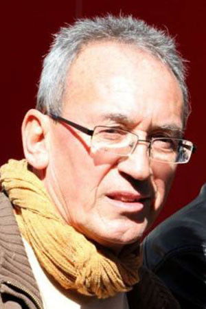 Antonio García de Diego backdrop