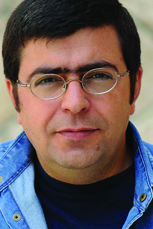 Majid Barzegar backdrop