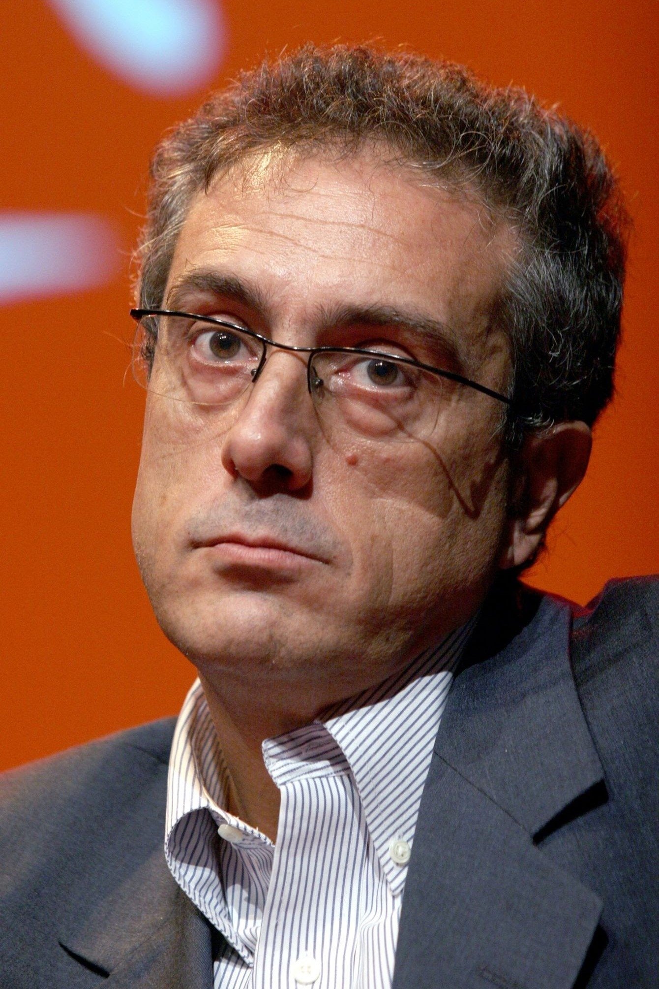 Mario Sesti backdrop