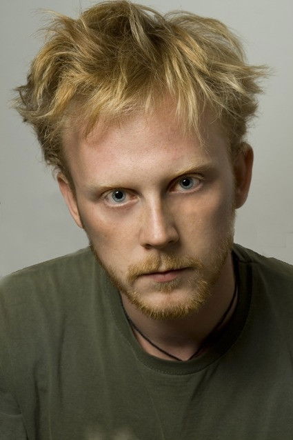 Ádám Lábodi backdrop