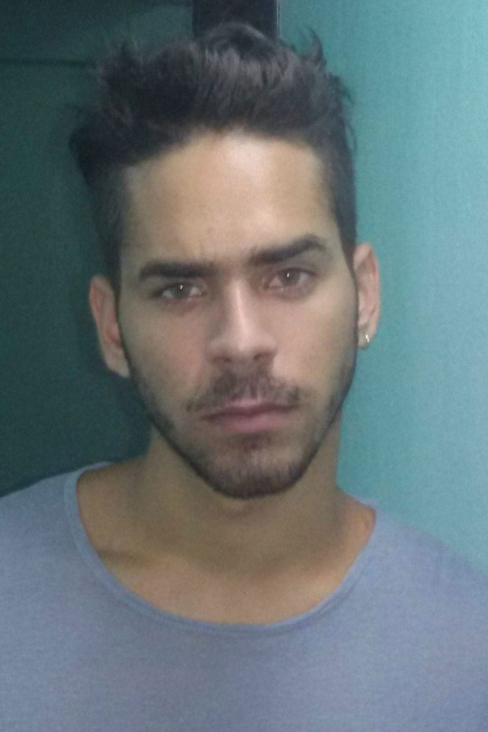 Milton García backdrop