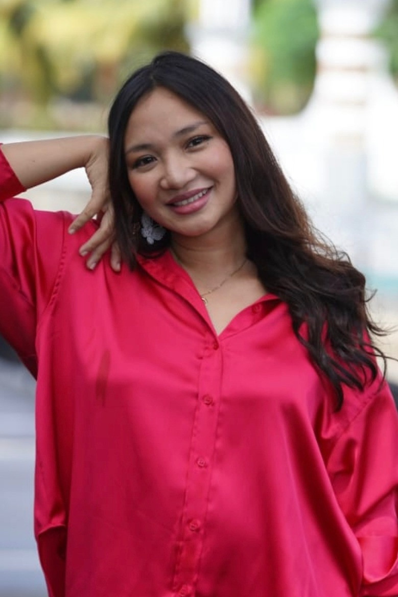 Nadia Aqilah backdrop