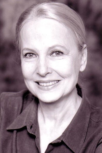 Geneviève Casile backdrop