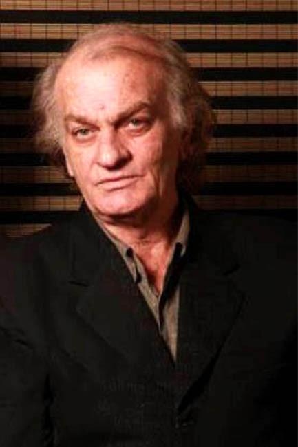 Fathali Oveisi backdrop