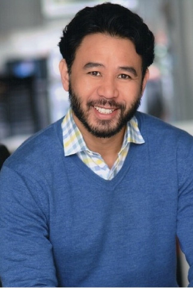 Karmann Bajuyo backdrop