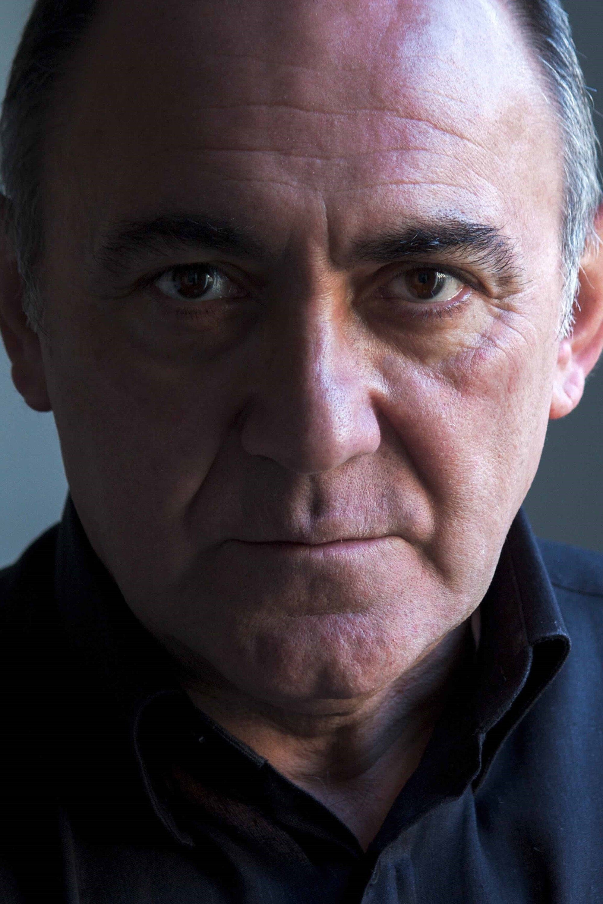 Arturo Querejeta backdrop