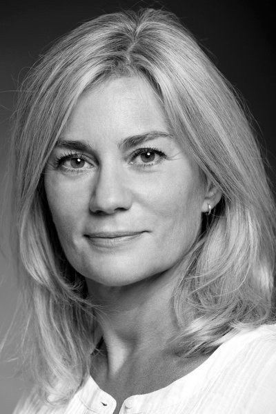 Valerie Gogan backdrop