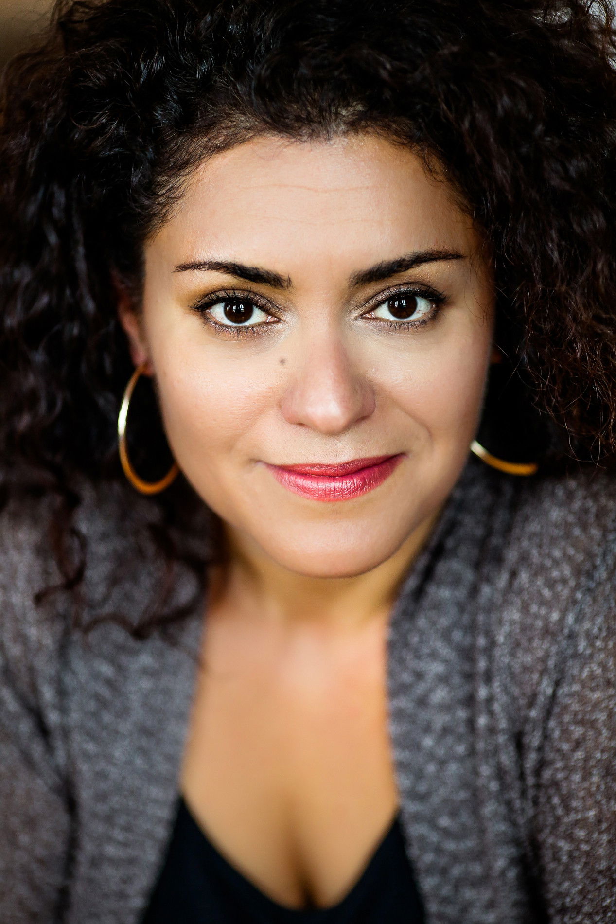 Fariba Bonakdar backdrop